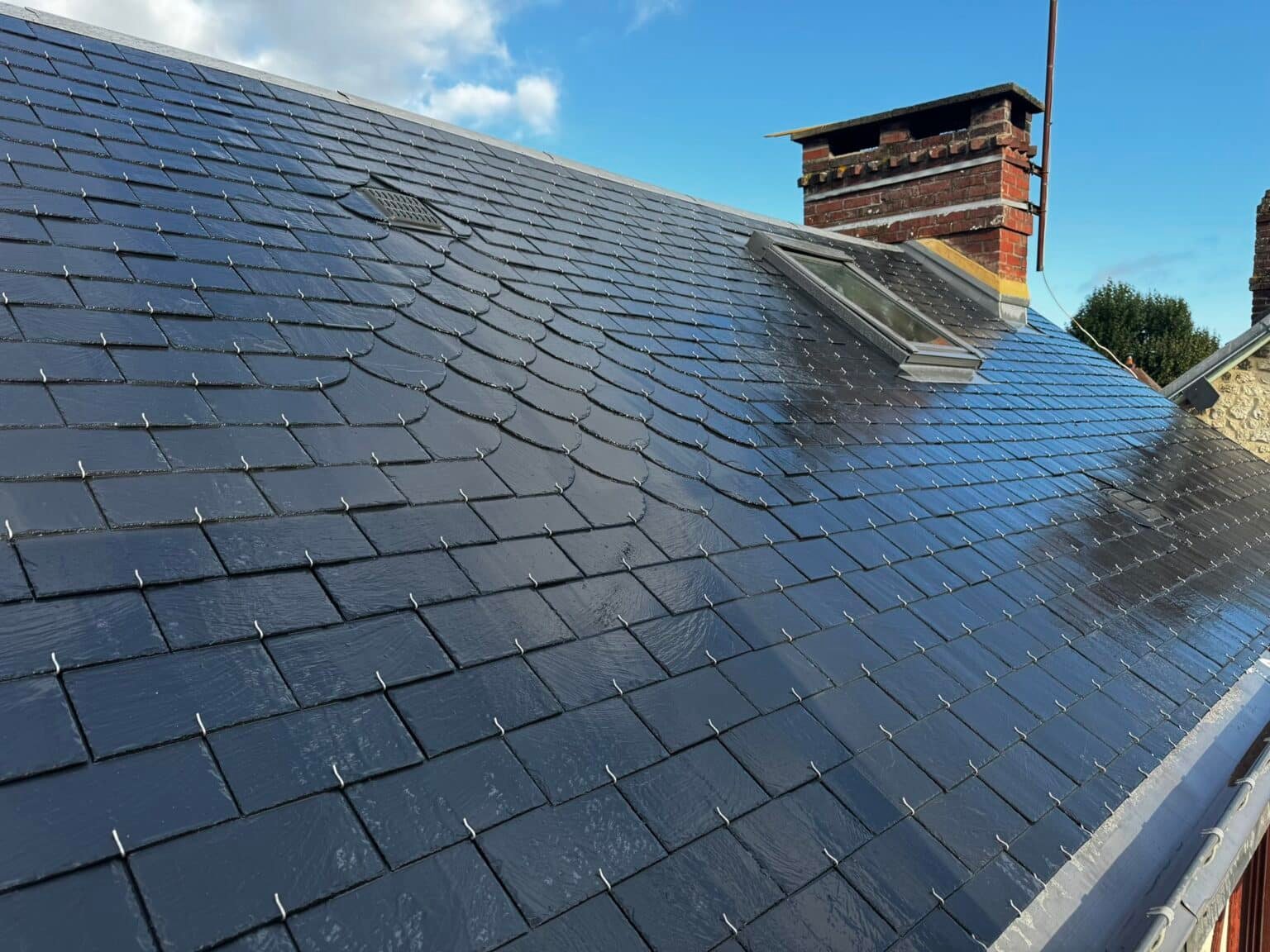 Frp-couverture - Couverture en ardoise naturelle : avantages et conseils d’installation - Featured Image 1