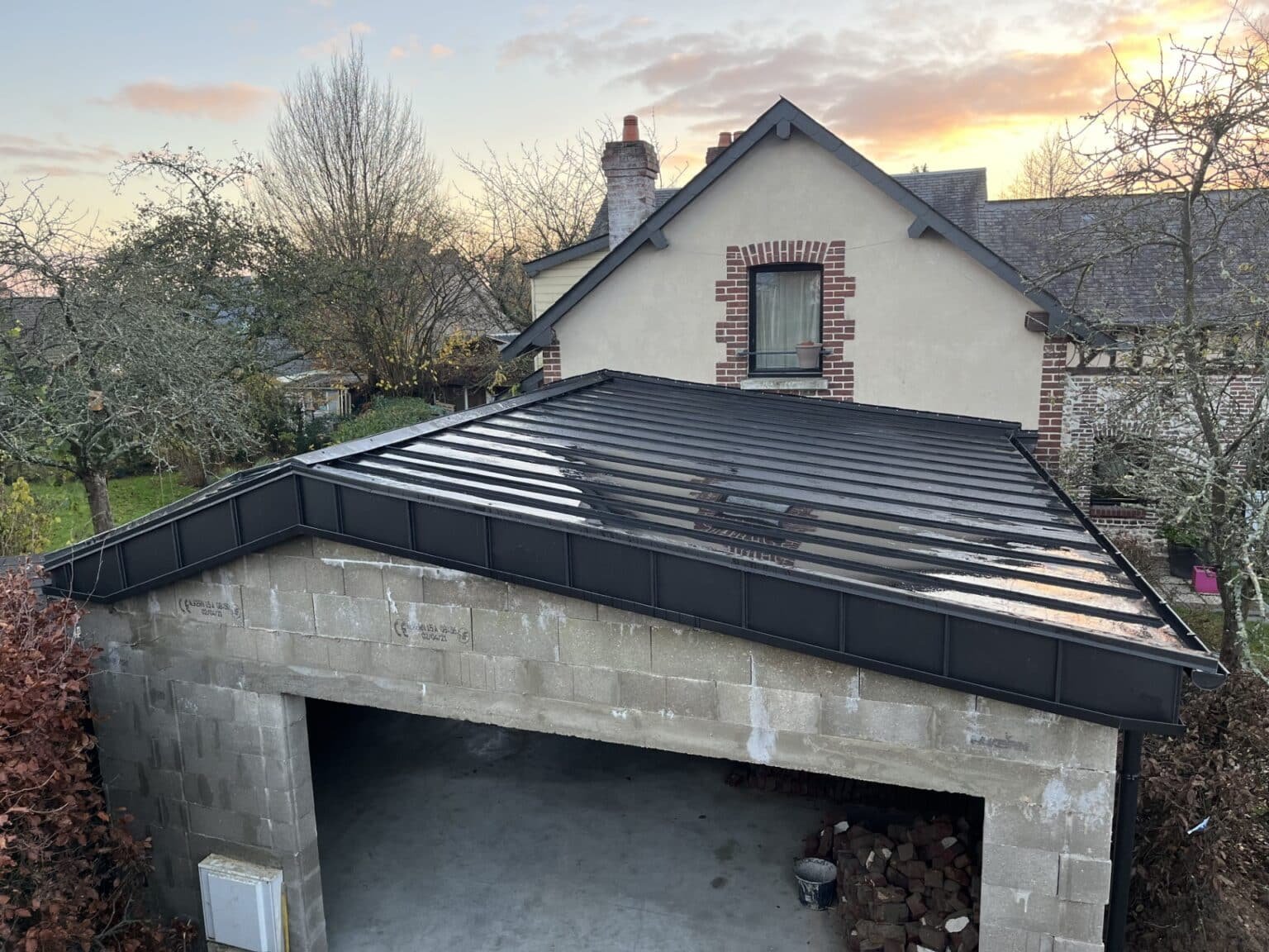 Frp-couverture - Les meilleurs couvreurs à Rouen : Guide 2025 - Featured Image 1